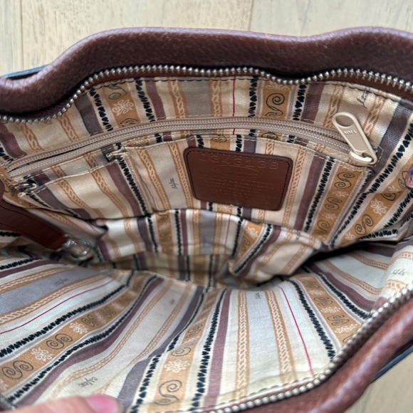 Brighton Shoulder Bag Top Stitching Silver Buckle Tassel Brown Pebbled Leather - Picture 6 of 8